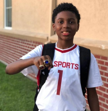 麦迪10岁儿子才叫发育过猛篮球天赋远超同龄人投篮不像亲爹像科比