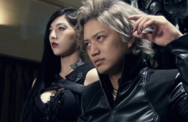 王小明生活中的小明也是很有趣,经常会去参加一些舞台剧什么的,当然