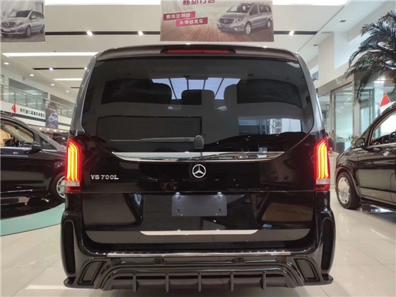 双拼色车身更加豪华奔驰迈巴赫vs700l价格及图片配置详情