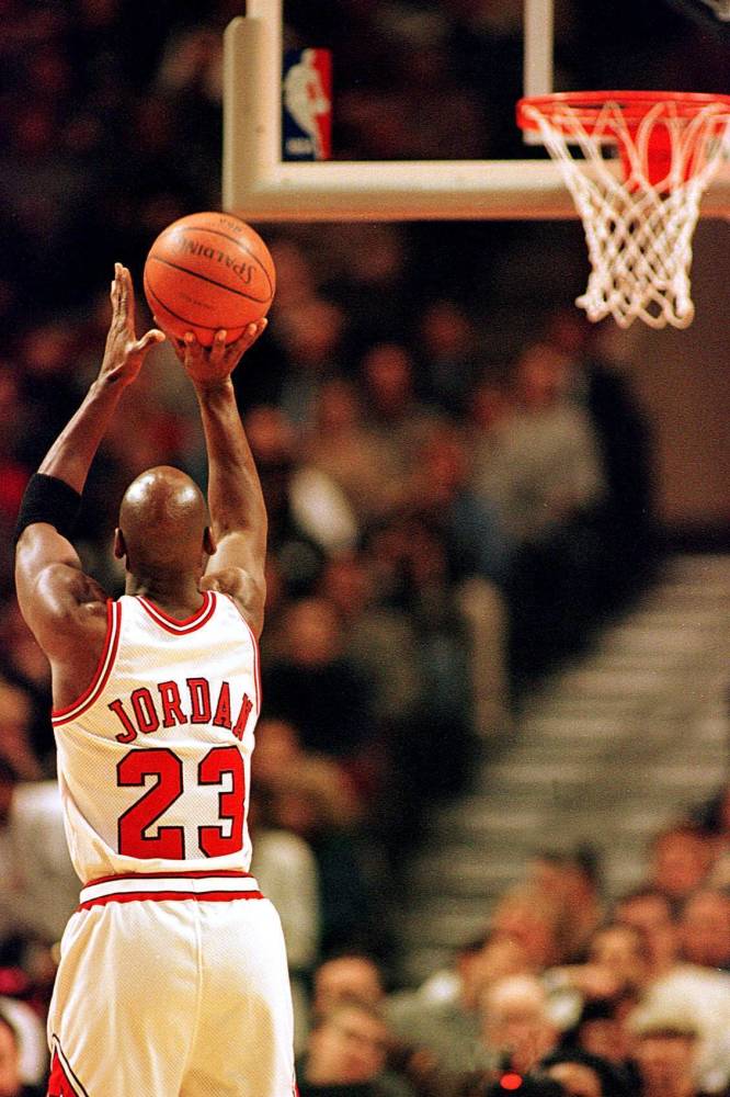 公牛王朝解散20年乔丹仍难释怀:我曾自信能赢第7冠