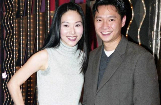 谢祖武跟张玉嬿当初是公认的金童玉女,两人也一度爱得浓烈.