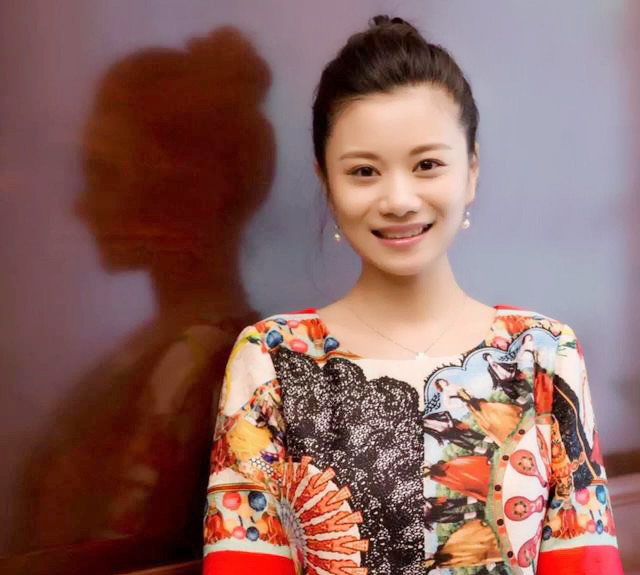 书法|80后“书法女神”，凭一手好字考取书法博士