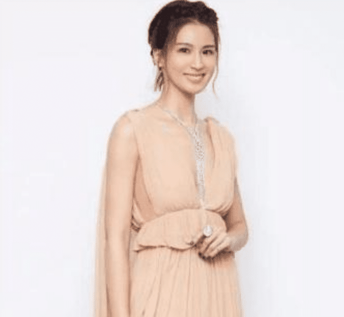 还记得终极一班的雷婷吗如今30多岁留长发美到让人认不出