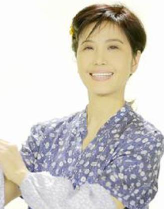 《渴望》"肖竹心"罕露面,身材火辣不像58岁,两任丈夫背景太牛