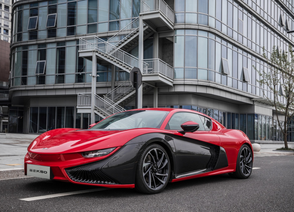 国产首款碳纤维跑车挂着红蜻蜓车标可惜要变成第二个美人豹