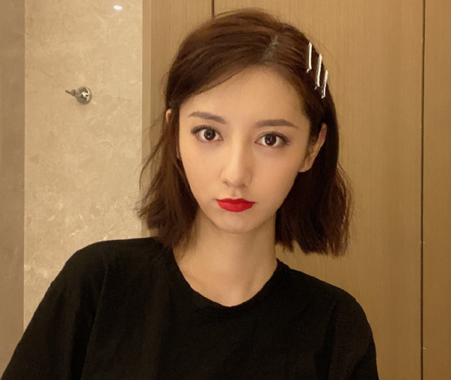 她曾是明日之子的划水怪如今凭借偶像剧女二火爆全网美翻天