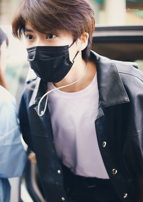 《青你2》林凡排名21无缘晋级,谁注意到淘汰现场陆柯燃哭了2小时