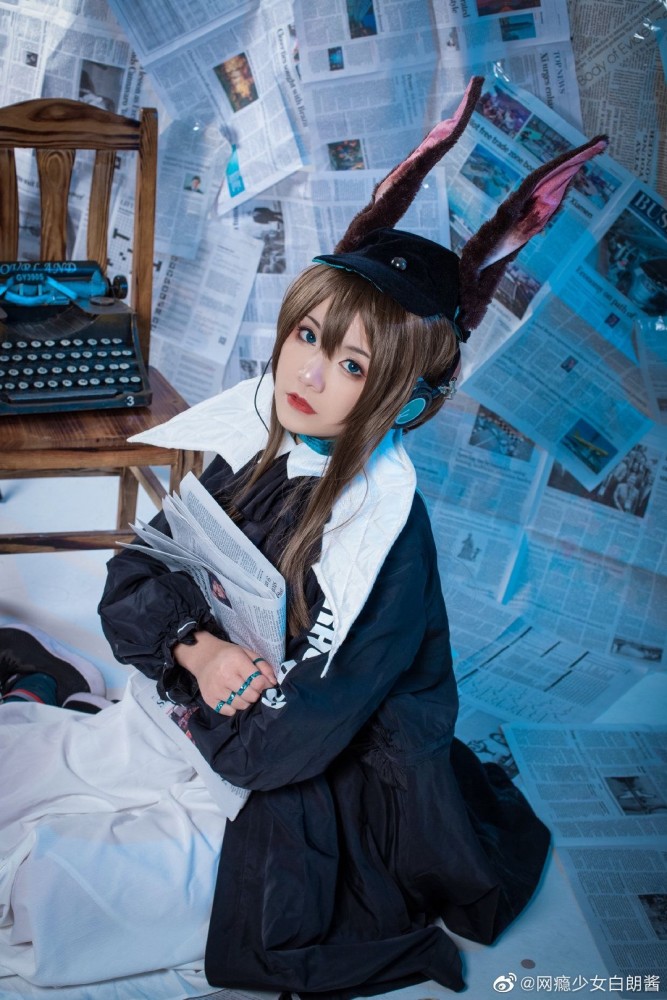 网瘾少女白朗酱阿尼亚cos明日方舟