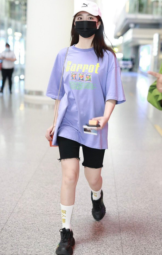 刘人语也爱穿健美短裤意外暴露真实腿型真心不适合穿