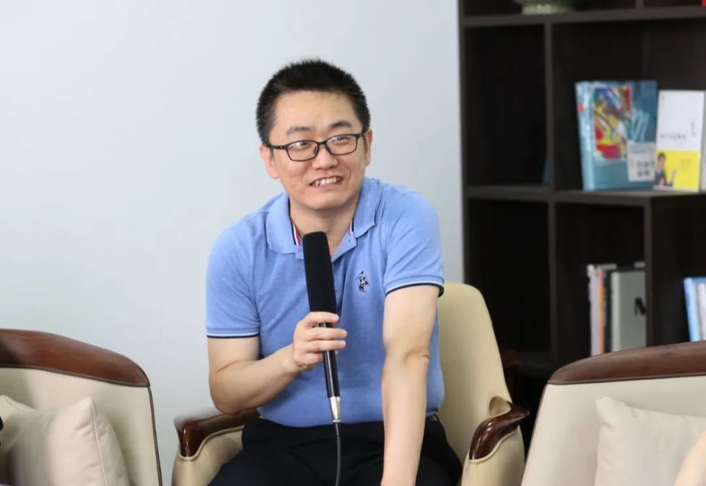 王向东对此,杜进表示,5g具有大带宽,广连接,低时延三个方面的特点