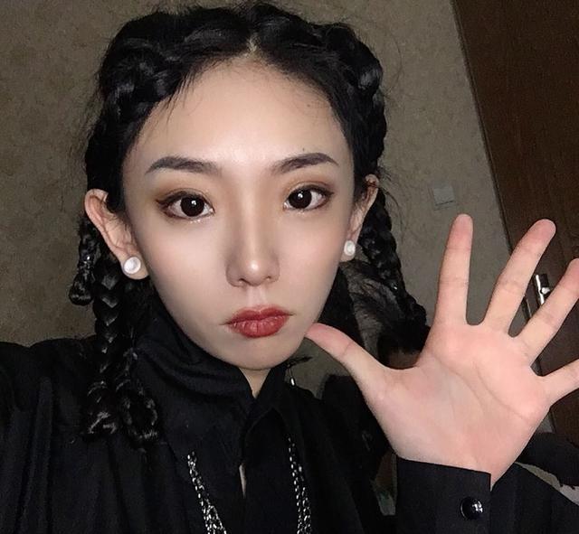 我们的乐队选手人设崩塌隐婚老婆曝其出轨还放出辱骂队友截图