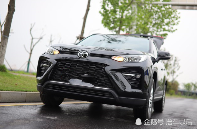 满油跑1100公里,起步10气囊全车0缺陷,迷倒一片|suv|王炸|广汽丰田