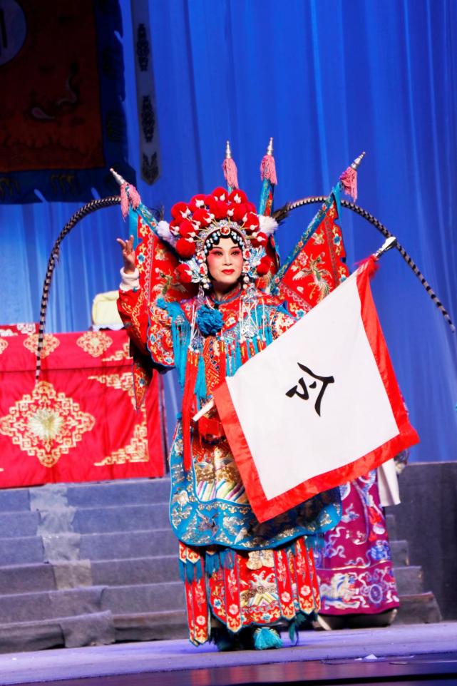 央视11频道"空中剧院" 播出漯河市豫剧团文武大戏《战洪州》