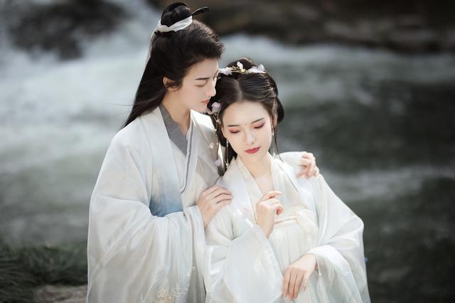 古代爱情诗词多凄苦这首词一反常态道出爱情真谛