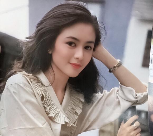 假如回到18岁,给你一张关之琳或林青霞的脸,你选谁的?