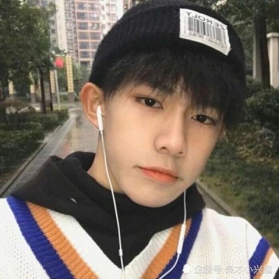 初中生眼里这三种男生最帅校花都主动倒追第一不是靠长相