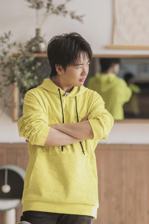 小郭上线,温暖无限,网友说"有快乐的地方就有大林子"