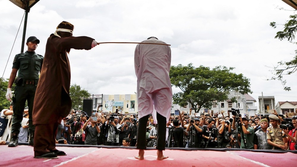 取消18岁以下罪犯死刑后,沙特又废除部分罪名的肉刑处罚_腾讯新闻