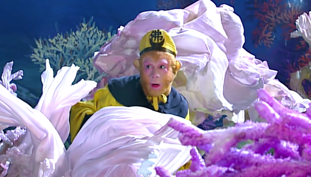 重播3000次的西游记杨洁导演骗了我们33年拍龙宫用鱼缸有智慧