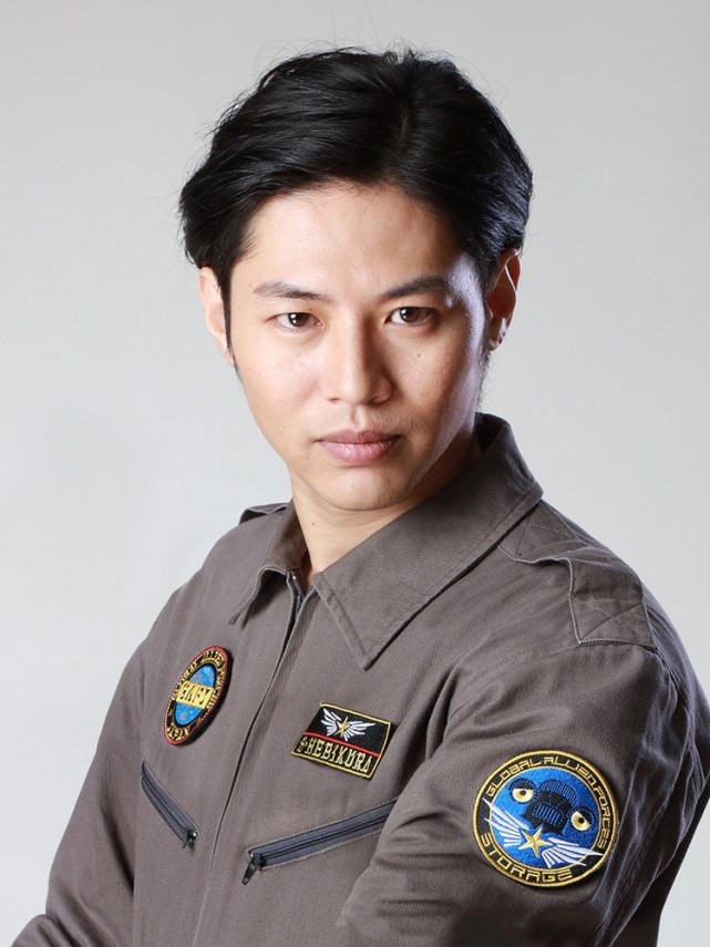 开播还有一个月的时间,在近期关于反派的身份曝光了,他就是镝木慎也