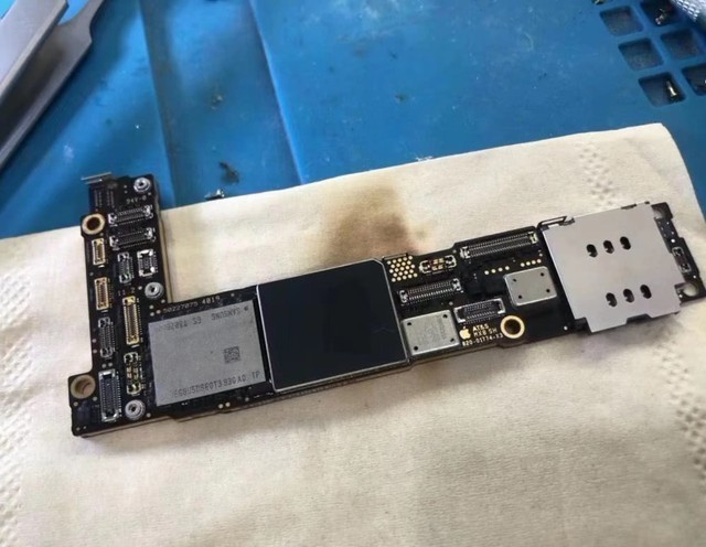 iphone12主板照片曝光或采用了三层主板设计