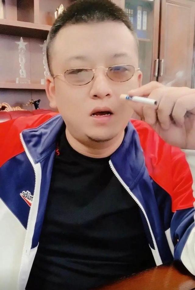 吴迪直言pk榜高都是学李四,浩南尊敬户外第一人不诋毁!