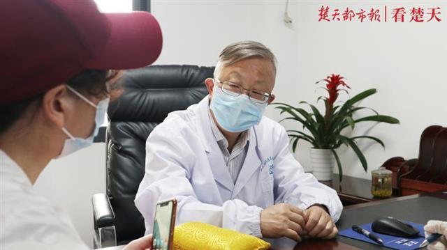 张建军工作室在汉正街揭牌居民家门口享受三甲医院诊疗服务