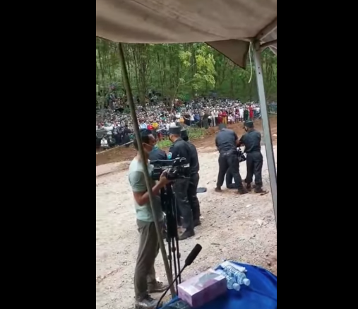 3名中国人在缅甸劫杀同胞被枪决 死前游街示众_腾讯新闻