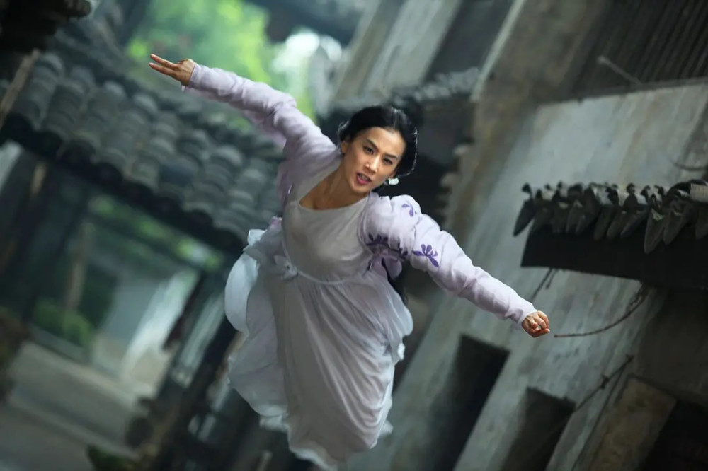 11亿,黄圣依影坛最轰动一次_腾讯新闻