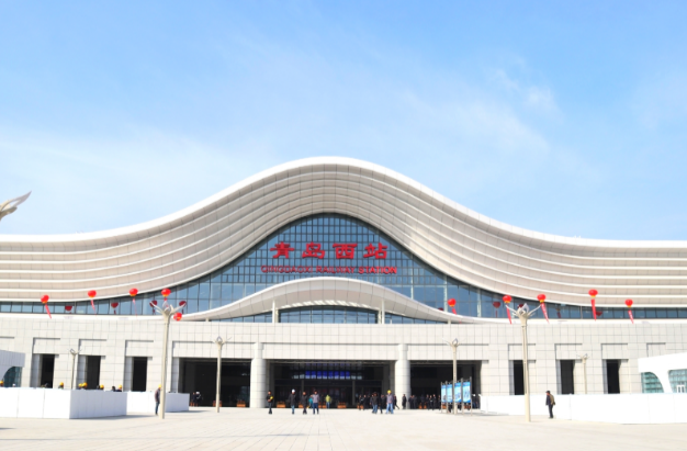 山东青岛最冷清的高铁站,2小时可到北京,却少有旅客