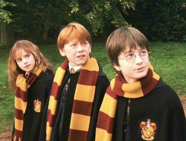 电影中三位主演哈利·波特,赫敏·格兰杰和罗恩·韦斯莱的扮演者