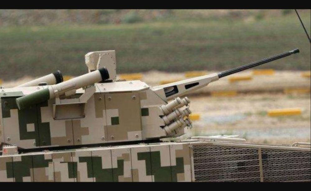 例如美军的m2"布雷德利"步兵战车装备有一门m242型25毫米机关炮以及