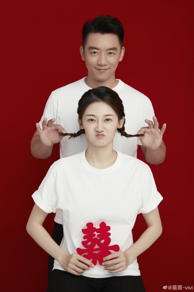 苗苗|苗苗点赞视频疑暗示现状：怀孕后没收入，靠郑恺赚钱养家