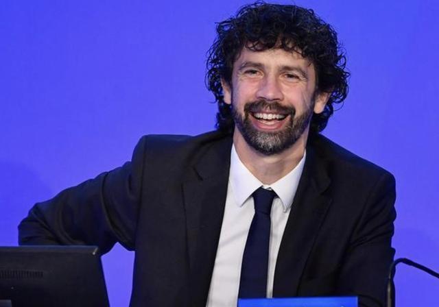 托马西:要求球员参加训练却不发工资?哪儿有这样的道理?_腾讯新闻