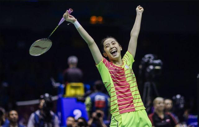 最年轻的羽毛球女单亚运冠军与大满贯男友结婚生子30似少女