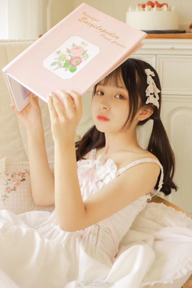 抖音红人草莓果酱ox无水印表情包可爱的一批