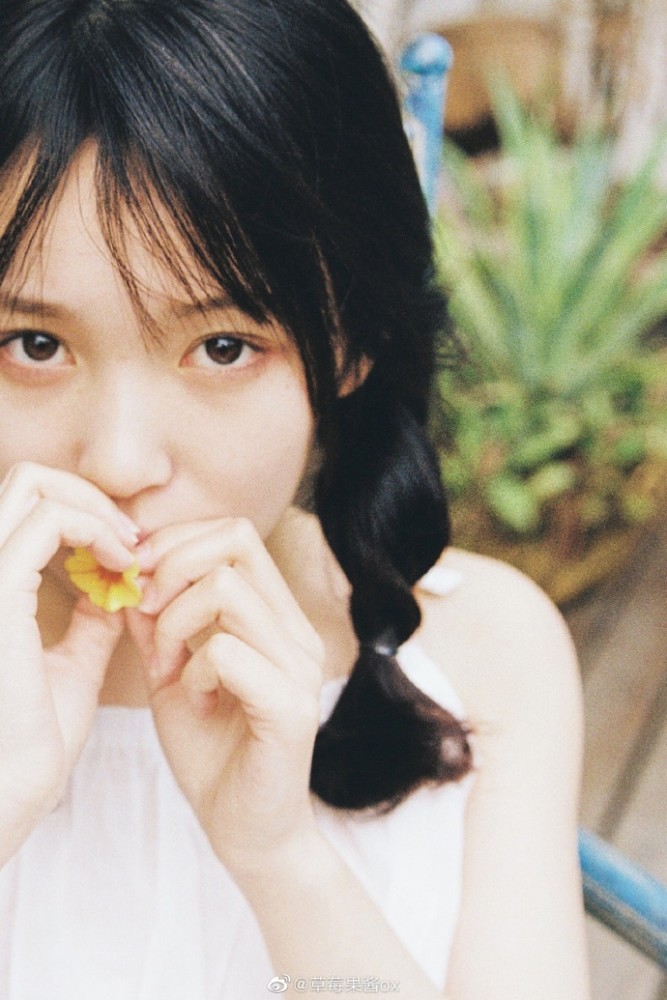 抖音红人草莓果酱ox无水印表情包,可爱的一批!_腾讯新闻