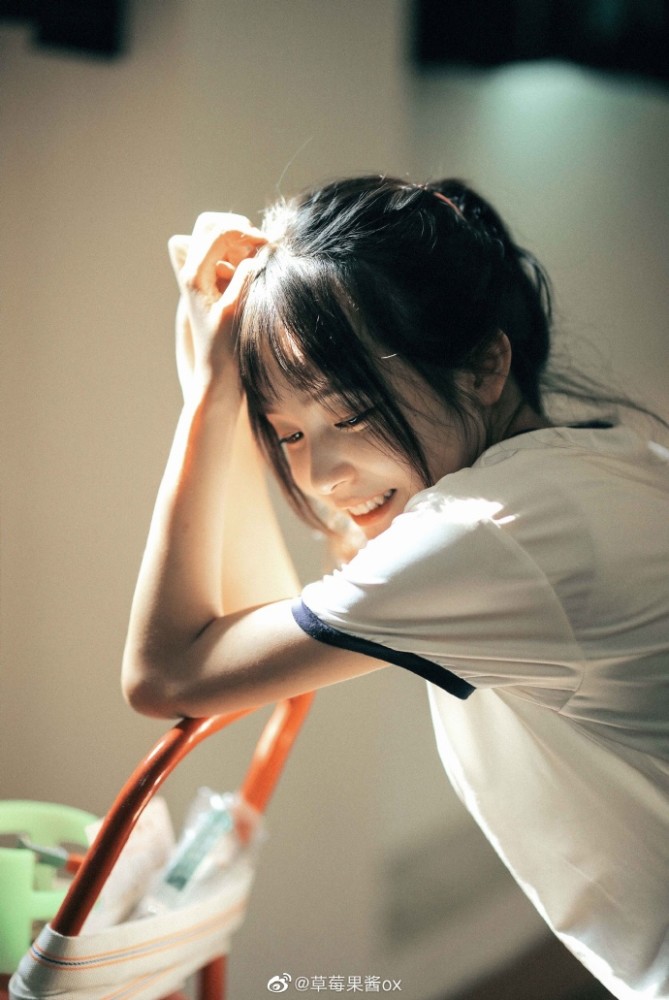 抖音红人草莓果酱ox无水印表情包,可爱的一批!_腾讯新闻