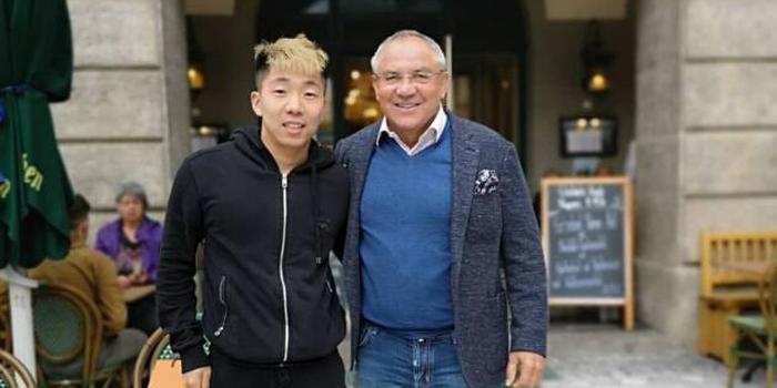 用奔跑迎来自己的金光大道不断进化的金敬道才是蒿俊闵接班人