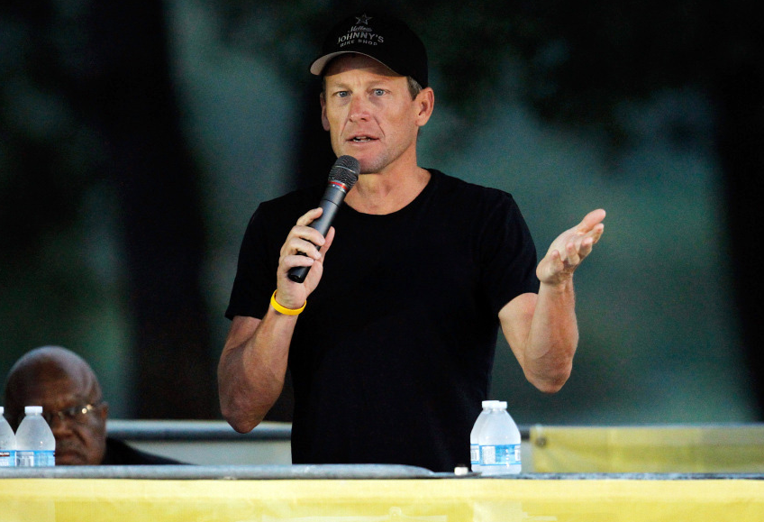 时隔7年环法车王阿姆斯特朗再次承认服药我21岁就开始吃了