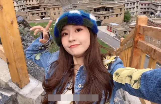 温婉校长大方秀恩爱谁注意温婉的手了网友张弛也太能忍了