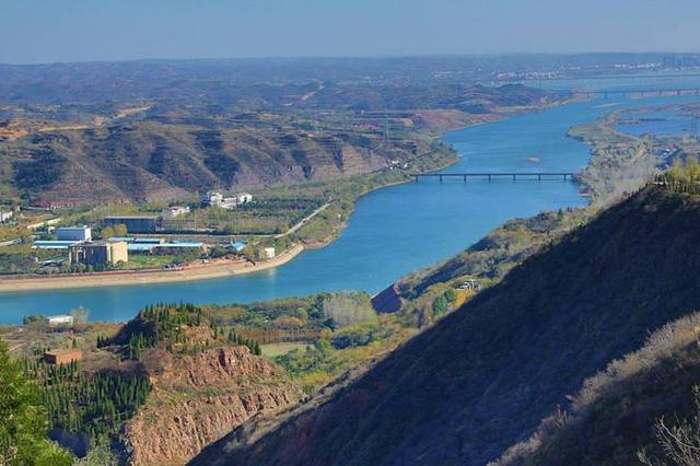 從黃河北岸還是,免費遊西霞湖,看西灘和溼地,過個索橋,下面就是母親河