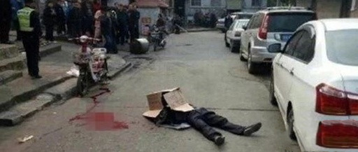 武昌火车站杀人案件回顾:只因对一块钱的嘲讽,老板惨遭砍头!_腾讯新闻