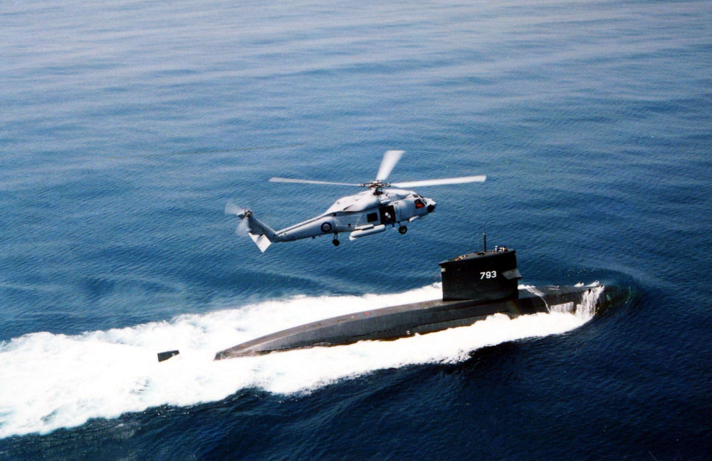 【台湾"海龙"号潜艇】如果要出来投降,劝他们还是尽早一些.