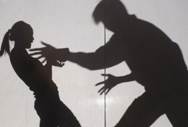 印度_社会|5个孩子4年内接连神秘身亡，凶手竟是孩子父亲，他还报警寻人