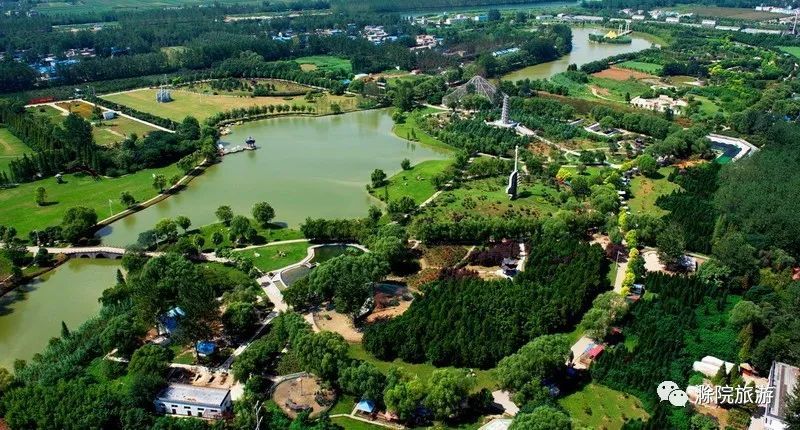 阜阳生态园是全国科普教育基地,国家aaaa级旅游景区,全国农业旅游示范