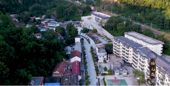 一乡一景站儿巷镇五月中夏木荫荫正可人