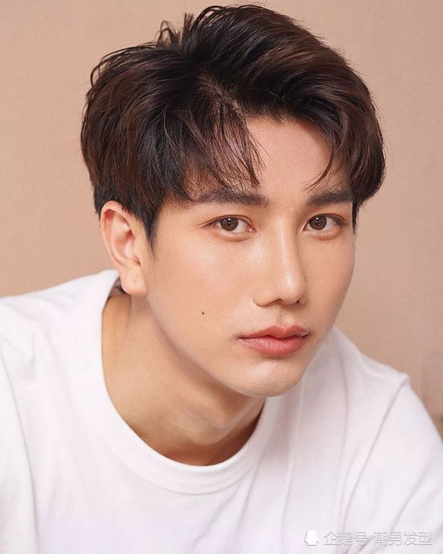 6款适合夏季剪的男生发型,简单清爽又帅气!