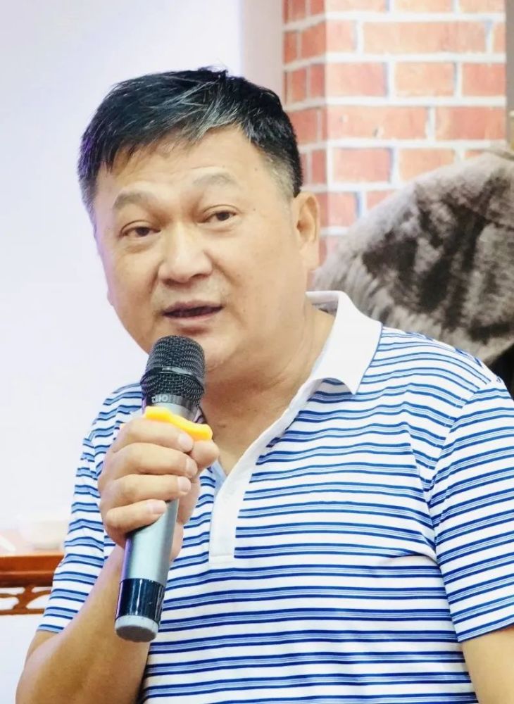 林瑞祥昨日,在市海峡两岸茶文化交流中心举行的漳州茶品鉴会现场,来宾