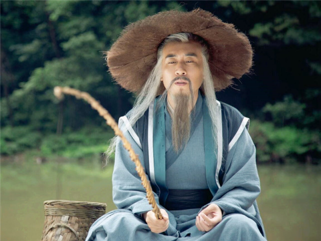 姜子牙曾"三顾茅庐"拜访隐士高人,隐士避而不见,姜子牙:杀了